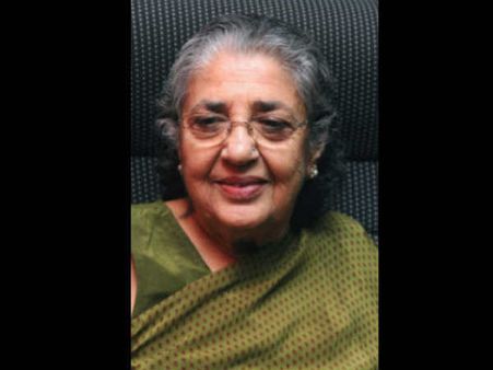 బాలీవుడ్ నటి కన్నుమూత, అమితాబ్ తీవ్ర దిగ్భ్రాంతి.. శ్రీదేవి మరణం నుంచి..