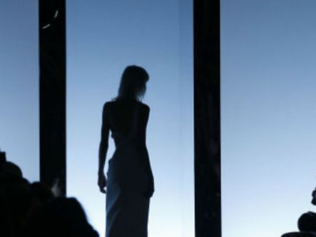 సంచలన 'స్ట్రింగ్ ఆపరేషన్': ఒక్క 'ఛాన్స్'కు..'సెక్స్'తో లింకు, తెలుగు నిర్మాత కొడుకు..