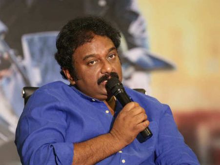 రాజకీయ చెత్త చేరకుండా చూడండి, శాలువాల ఖర్చు కూడా దండగే : వివి వినాయక్