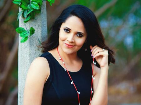 రంగమ్మత్తని మరచిపోకముందే.. అనసూయకు మరో క్రేజీ ఆఫర్!