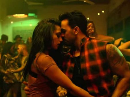 యూట్యూబ్‌‌లో అత్యధిక మంది చూసిన ఆ వీడియో తొలగింపు, ఇది ఎవరి కుట్ర?