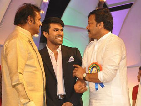 చిరంజీవికి ఇంతకంటే ఏం కావాలి: రంగస్థలంపై మోహన్ బాబు కామెంట్