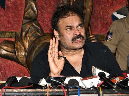 చెప్పుతో దవడ పగలగొట్టండి.. క్యాస్టింగ్ కౌచ్‌పై నాగబాబు