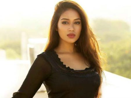 సెక్సువల్ హరాస్మెంట్: ‘మెంటల్ మదిలో’ హీరోయిన్ కూడా బాధితురాలే...