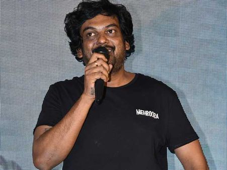 ఆకాశ్ టార్చర్ పెట్టాడు.. మహేష్ కోసం కథ.. రాజమౌళి కాళ్లకు దండం.. పూరీ జగన్నాథ్