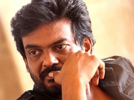 నాకు జీవితాన్ని ఇచ్చిన వ్యక్తి పవన్ కళ్యాణ్.. పూరి జగన్నాథ్ ఎమోషనల్ ట్వీట్, తేజు కంటిలో నీళ్లు!