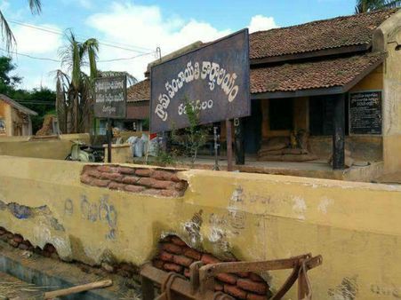 రంగస్థలం తరువాత సైరానే.. అక్కడే భారీగా!