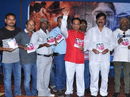 ఇండస్ట్రీలో క్యాస్ట్ ఫీలింగ్స్ ఎక్కువ.. ఆ కులం వారే కమిటీలు నిర్వహిస్తారా? ప్రతాని