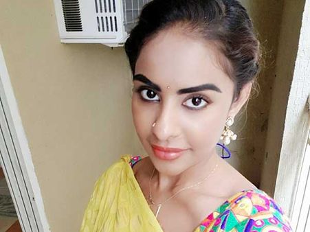 బిగ్ పీపుల్ క్లెవర్ గేమ్స్, సమస్య పక్కదారి: శ్రీరెడ్డి హాట్ కామెంట్స్