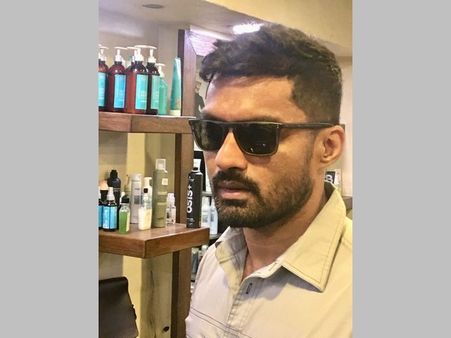 డిఫరెంట్ లుక్ లో కళ్యాణ్ రామ్, షాక్ అవుతున్న అభిమానులు!