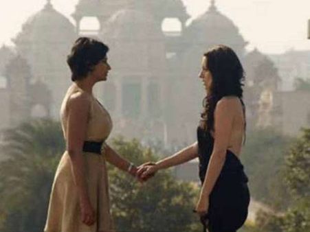 సెన్సార్ బోర్డ్ బ్యాన్ చేసిన లెస్బియన్ మూవీ ఇపుడు అందులో చూడొచ్చు!