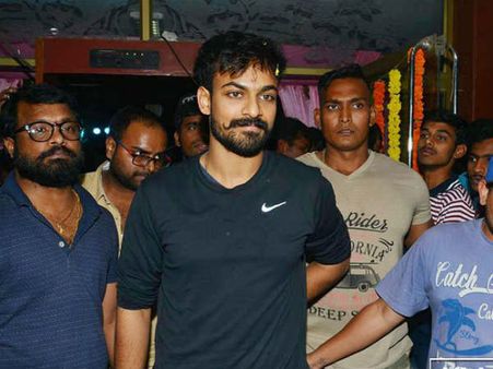 సాయిధరమ్ తేజ్ తమ్ముడు హీరోగా సినిమా... డైరెక్టర్ అతడేనా!