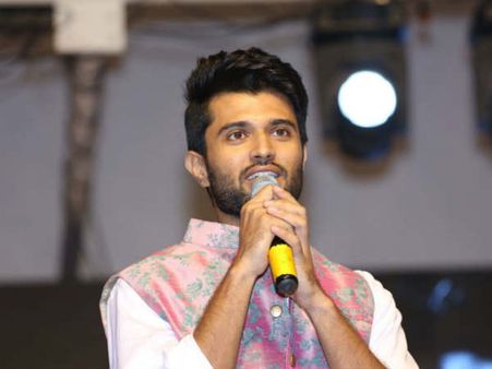 అర్జున్ రెడ్డి సీక్వెల్ గురించి విజయ్ దేవరకొండ, 40 ఏళ్లలో అర్జున్ రెడ్డి!