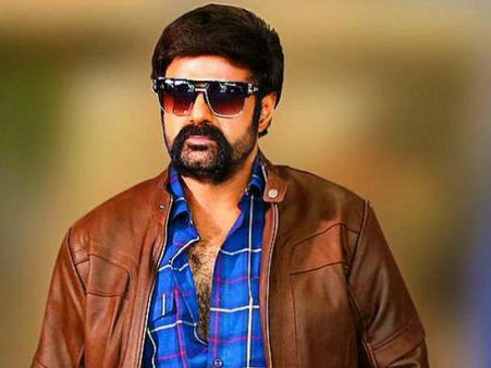 బాలయ్య కోసం ఆ ఇద్దరూ వైటింగ్.. మరి ఆ సినిమా!