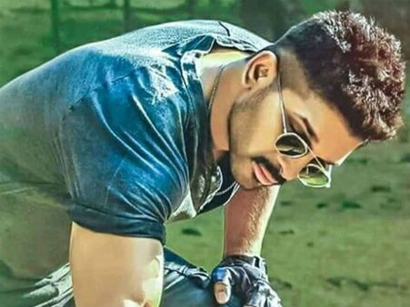 అయ్యో... అవి లేనట్లేనా? ‘నా పేరు సూర్య’ మూవీపై పవన్ కళ్యాణ్ ఎఫెక్ట్?