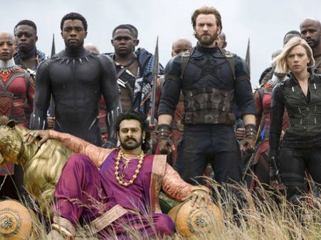 చైనాలో ప్రభాస్‌పై షాకిస్తున్న అభిమానం.. బాహుబలి 2 స్టిల్స్ అలా, అవెంజర్స్‌తో ఫొటోలు వైరల్!