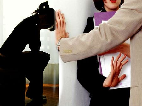 అతను దర్శకుడు కాదు.. కామాంధుడు.. ఒక అమ్మాయిని ఏం చేసాడో తెలుసా?