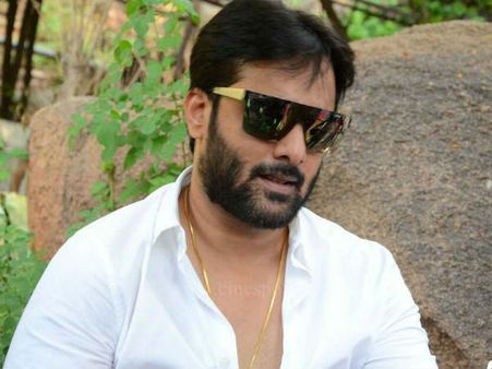 బిగ్‌బాస్‌ షోలో పాల్గొనడంపై క్లారిటీ ఇచ్చిన హీరో తరుణ్