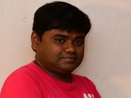 సినిమా అంటే ఇష్టం.. అందుకే యూకే నుంచి.. బిక్స్ ఇరుసడ్ల