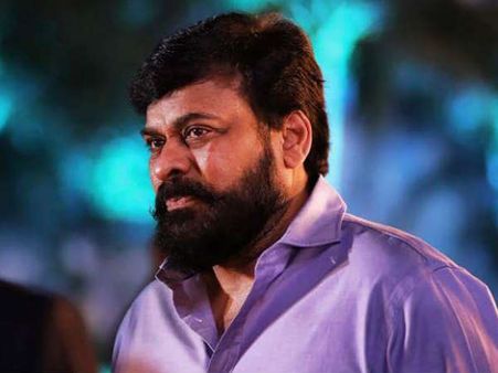 బ్రిటిష్ సైనికులపై నైట్ టైమ్ అటాక్, మారణాయుధాలతో సైరా .. అదిరిపోయే యాక్షన్ సీన్ విశేషాలు!