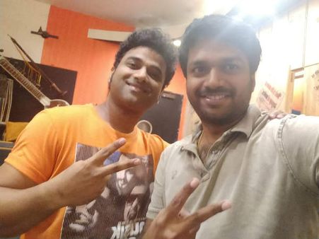 క్రేజీ మల్టీస్టారర్‌కు ముహూర్తం కుదిరింది.. దేవిశ్రీ రంగంలోకి దిగాడు!