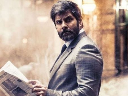 ఉత్కంఠ రేపుతున్న 'ధృవ నక్షత్రం' టీజర్.. బుల్లెట్ల వర్షం కురిపిస్తున్న విక్రమ్!