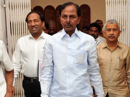 తెలంగాణ ఆవిర్భావం: టాలీవుడ్‌కు ప్రభుత్వం అండ.. సినీ వర్గాలకు కేసీఆర్ భరోసా!