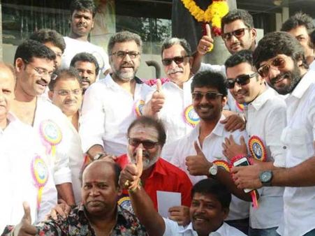 డబ్బు ఇవ్వలేదనే ఆ స్టార్స్ అంతా ఫిల్మ్‌ఫేర్ అవార్డ్స్ బహిష్కరించారా?