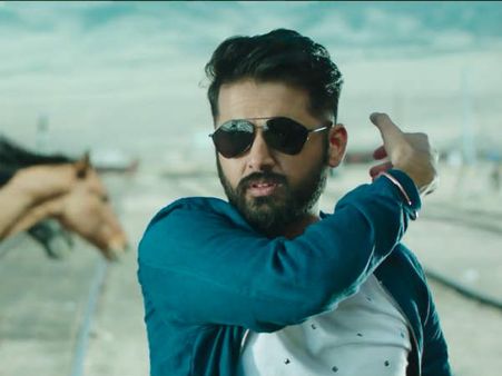 ప్లాప్ సినిమాతో రికార్డు కొట్టిన నితిన్!