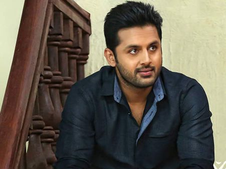 నితిన్ కొత్త సినిమాకు అదిరిపోయే టైటిల్.. వెంకీ కుడుముల దర్శకత్వంలో!