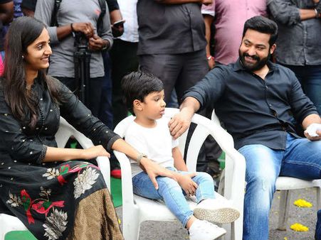 పండంటి మగబిడ్డకు జన్మనిచ్చిన ఎన్టీఆర్ వైఫ్.. అభయ్‌కి తమ్ముడొచ్చాడు!