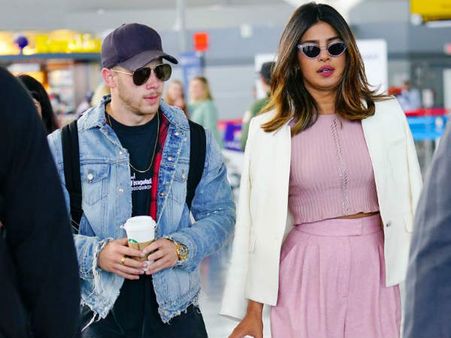 రూ. 100 కోట్ల బంగళా కొన్న ప్రియాంక చోప్రా... గృహ ప్రవేశ వేడుకకు ప్రియుడితో!