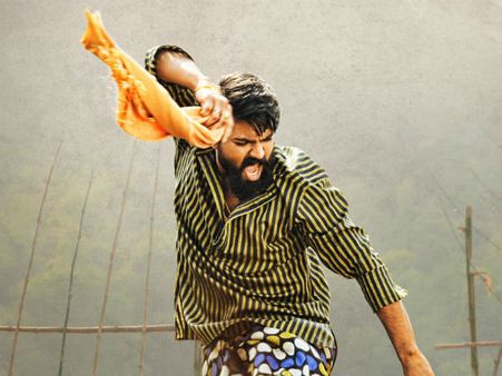 రంగస్థలం నిర్మాతల సంచలన నిర్ణయం.. చిట్టిబాబు మ్యాజిక్, అదే ఊపులో అక్కడ కూడా!