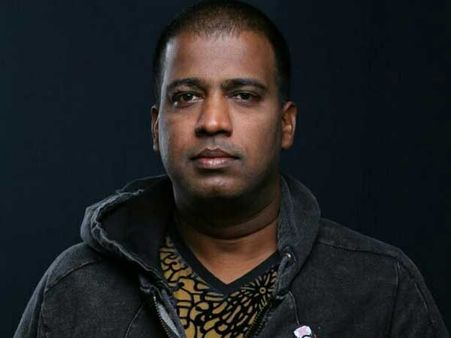 ఆఫీసర్ మ్యూజిక్ డైరెక్టర్‌కు బంపర్ ఆఫర్!