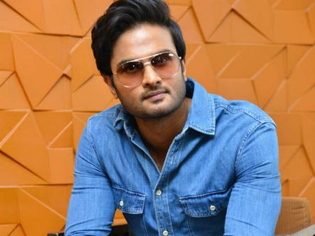 ఆయనతో ఒక్క సినిమా కాదు.. 100 సినిమాలైనా చేస్తా.. సుధీర్‌బాబు