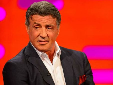 షాకింగ్: ప్రముఖ స్టార్ హీరో రేప్ చేశాడంటూ కేసు పెట్టిన మహిళా అభిమాని!