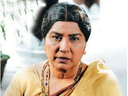 సీనియర్ నటి అన్నపూర్ణ ఇంట్లో తీవ్ర విషాదం.. ఉరి వేసుకొని ఆత్మహత్య