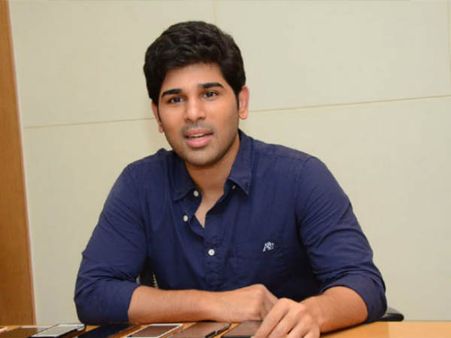 స్టార్ హీరో, స్టార్ డైరెక్టర్.. క్రేజీ మూవీ నుంచి తప్పున్న అల్లు శిరీష్, ఎమోషనల్ పోస్ట్!