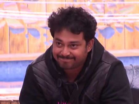 తనీష్ ప్రవర్తన తన ఫ్యామిలీకి కూడా నచ్చలేదా.. ఫోన్‌లోనే హెచ్చరిక, సునైనాతో క్లోజ్‌గా!