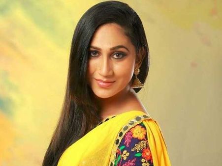 బిగ్‌బాస్‌లోకి తొలి లింగమార్పిడి నటి.. అదరగొట్టిన వైల్డ్ కార్డ్ ఎంట్రీ!