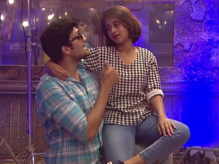 రెచ్చిపోయిన దీప్తి సునైనా, సామ్రాట్.. కళ్లప్పగించి చూడాల్సిందే, తనీష్ కు గాయాలు!