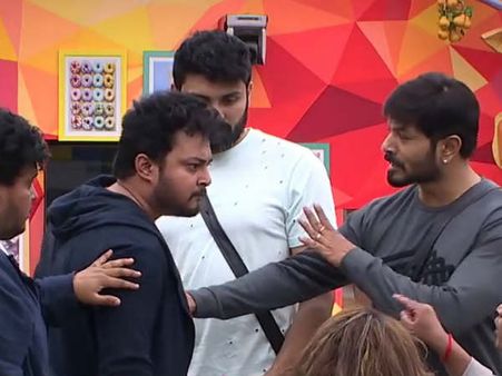 బిగ్‌బాస్‌లో రచ్చ..స్విమ్మింగ్ పూల్‌లో తన్నుకున్న సామ్రాట్, తనీష్.. నందినితో రొమాన్స్ వల్లే చిచ్చు!