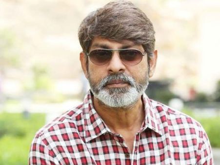 ఇంతకన్నా నీచుడు వుండడు, ప్రేక్షకులు క్షమించరు: జగపతి బాబు