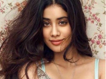 ‘అర్జున్ రెడ్డి’కి షాకిచ్చిన జాహ్నవి కపూర్.. అతడి కారణంగానే!