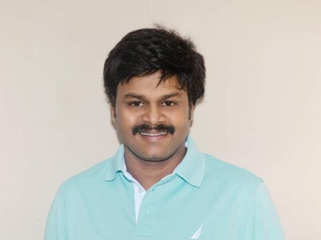 బ్రేకింగ్ న్యూస్.. ఎన్టీఆర్ టైటిల్‌ను కొట్టేసిన స‌ప్త‌గిరి!