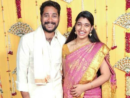 ఎదురించి ప్రేమ పెళ్లి, అమ్మ కాశీకి, ఇండస్ట్రీలో ఎవరైనా కెలికితే.... బిగ్‌బాస్ శ్యామల భర్త!