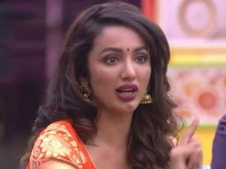 ఓవర్ ఎక్స్‌పోజింగ్.. బలుపు కారణం.. ఇక ఫ్యామిలీతో చూడొచ్చు.. తేజస్వి ఎలిమినేషన్‌పై ..