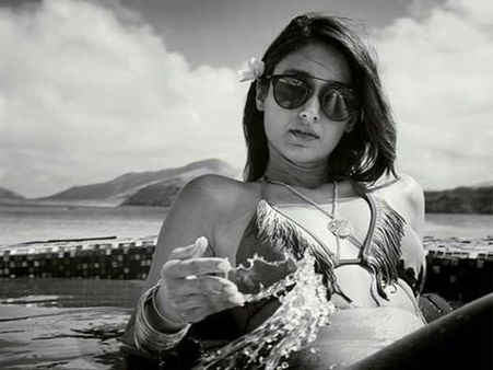 బికినిలో పిచ్చెక్కించిన ఇలియానా.. కొన్ని గంటల్లోనే 7 లక్షల లైక్స్!