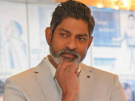 ఒక్క ఫోటోతో జీవితమే మారిపోయింది.. ఆటోలో వచ్చి చులకనగా, లెజెండ్ ఛాన్స్.. జగపతి బాబు!