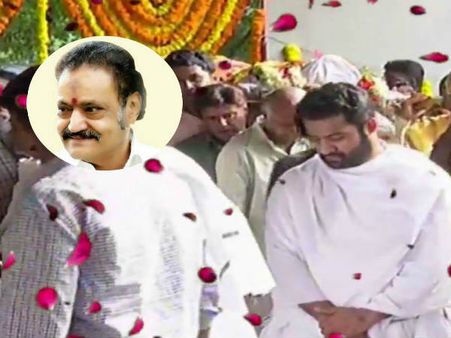 హరికృష్ణ అంతిమయాత్ర.. చితికి కల్యాణ్ రాం నిప్పు.. జనసంద్రంగా రోడ్లు!